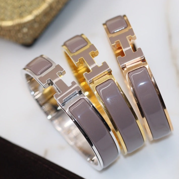 {
  "Bling Jewelrys ": "ブリングジュエリー",
  "H BRACELET 12MM BROWN": "Hブレスレット 12MM ブラウン"
}
