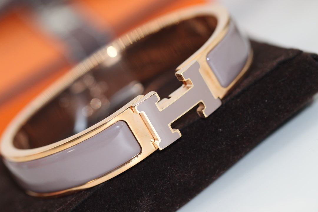 {
  "Bling Jewelrys ": "ブリングジュエリー",
  "H BRACELET 12MM BROWN": "Hブレスレット 12MM ブラウン"
}