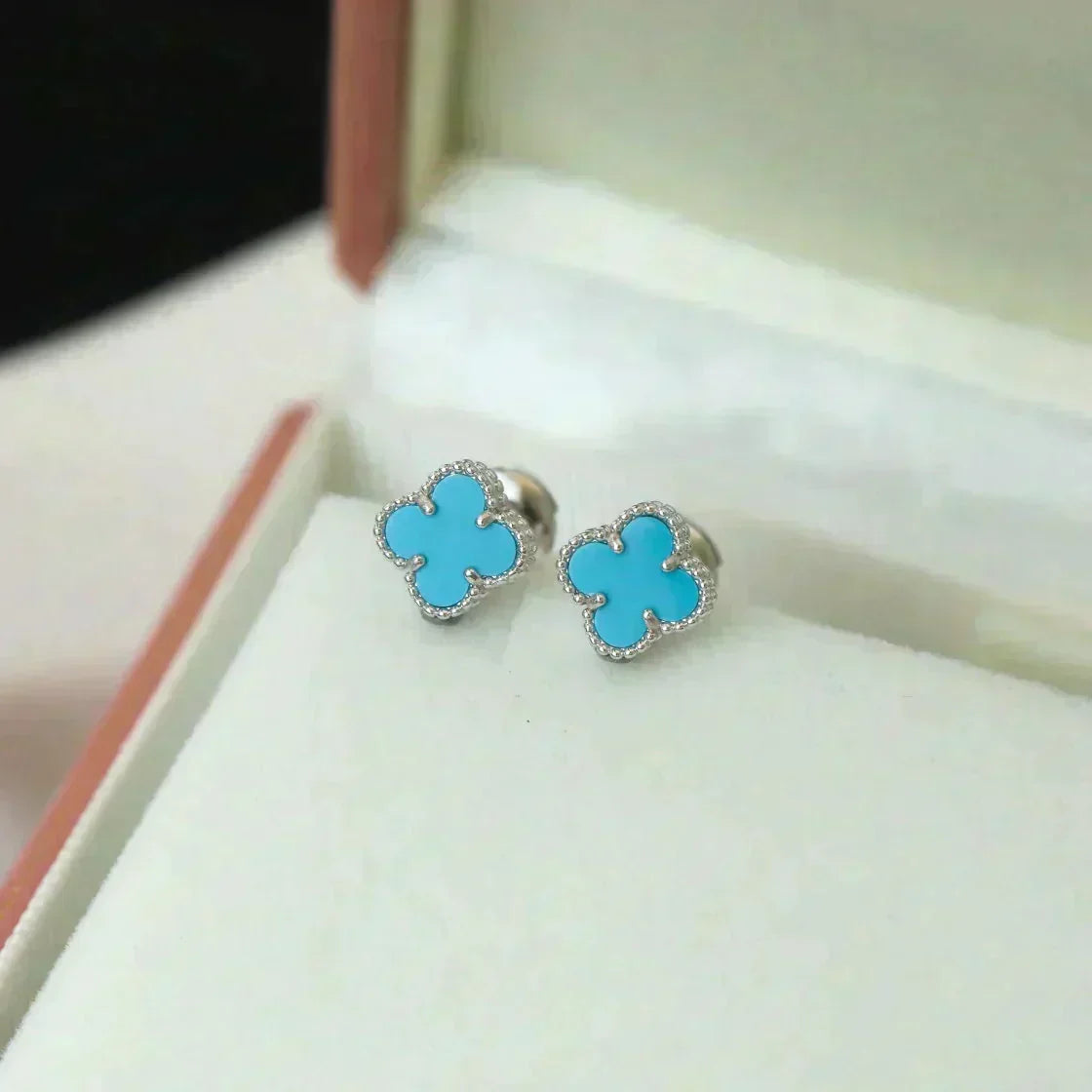 [Bling Jewelrys ]CLOVER MINI 9.5MM ONYX STUD EARRINGS SILVER