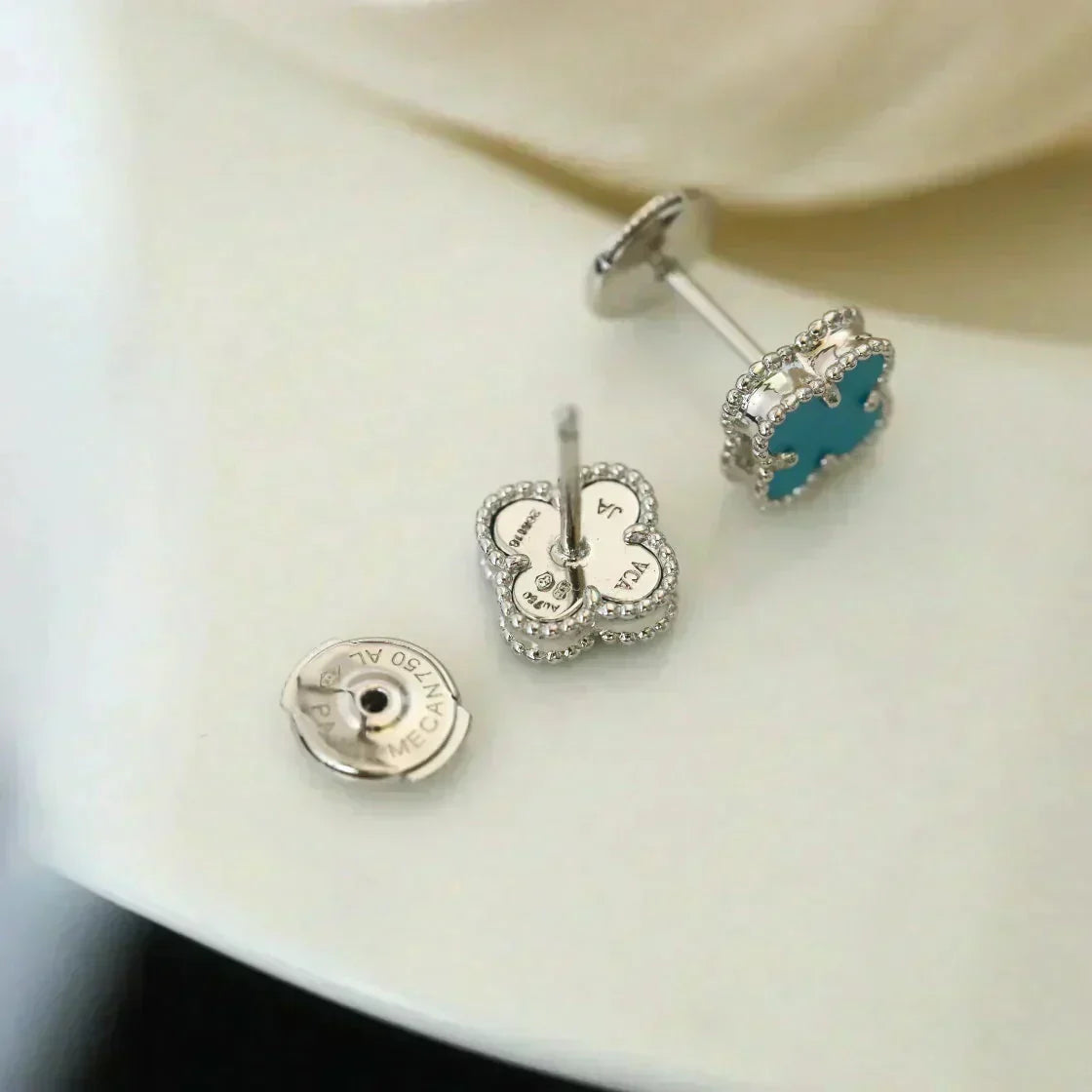 [Bling Jewelrys ]CLOVER MINI 9.5MM ONYX STUD EARRINGS SILVER