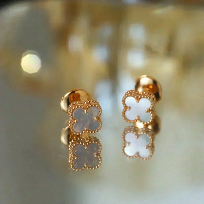 [Bling Jewelrys ]CLOVER MINI 9.5MM WHITE MOP EARRINGS