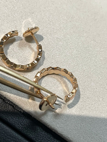 [Bling Jewelry] Ohrringe in Kleeblatt-Blumenform mit durchbrochenem Design