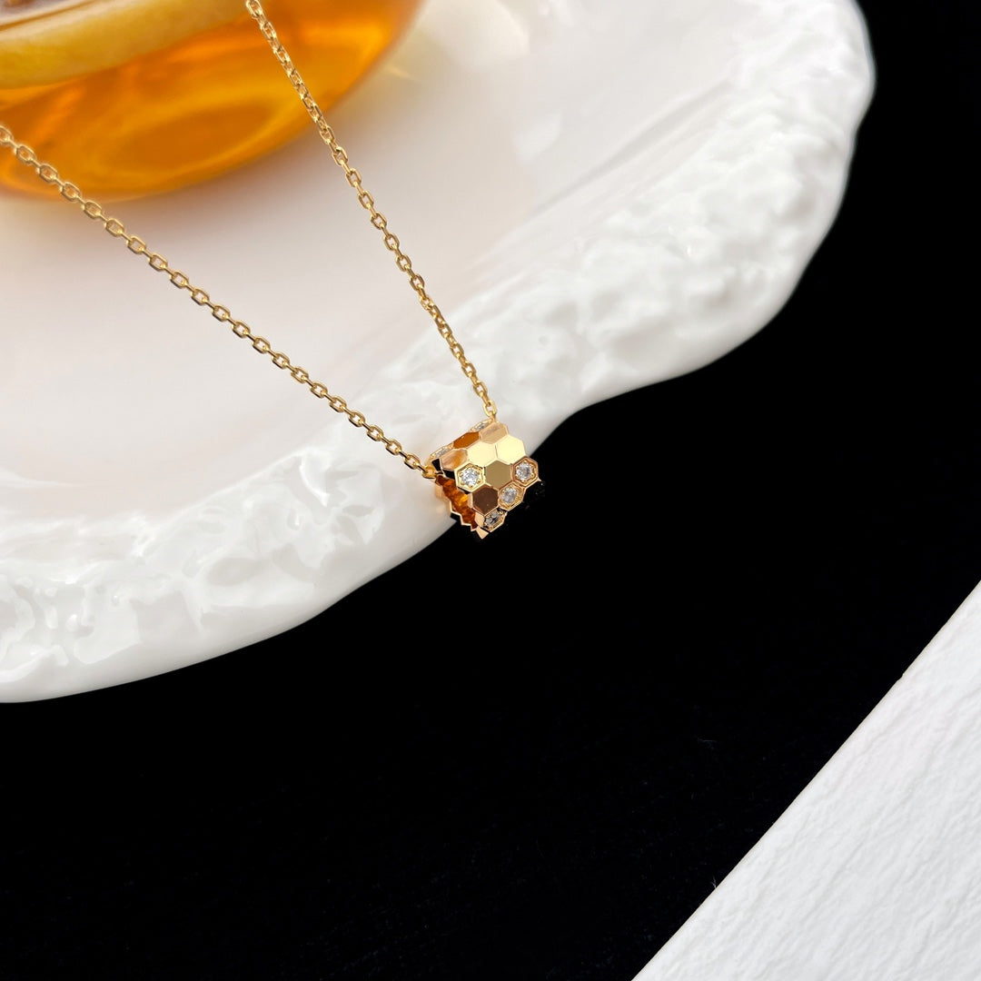 [Bling Jewelrys ]BEE MINI PEDANT DIAMOND NECKLACE