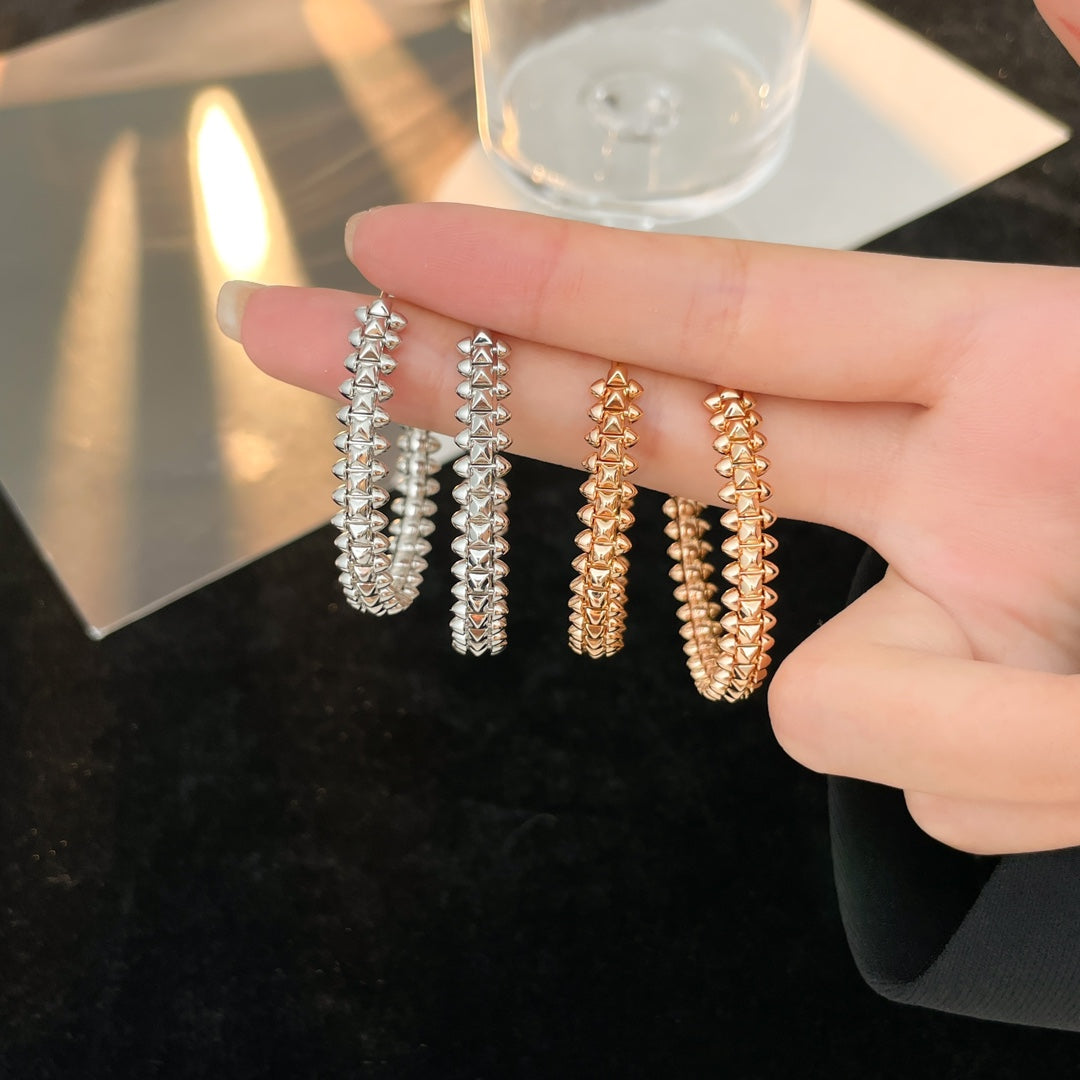 {
"Bling Jewelrys": "ブリングジュエリー",
"CLASH HOOP EARRINGS": "クラッシュフープピアス"
}