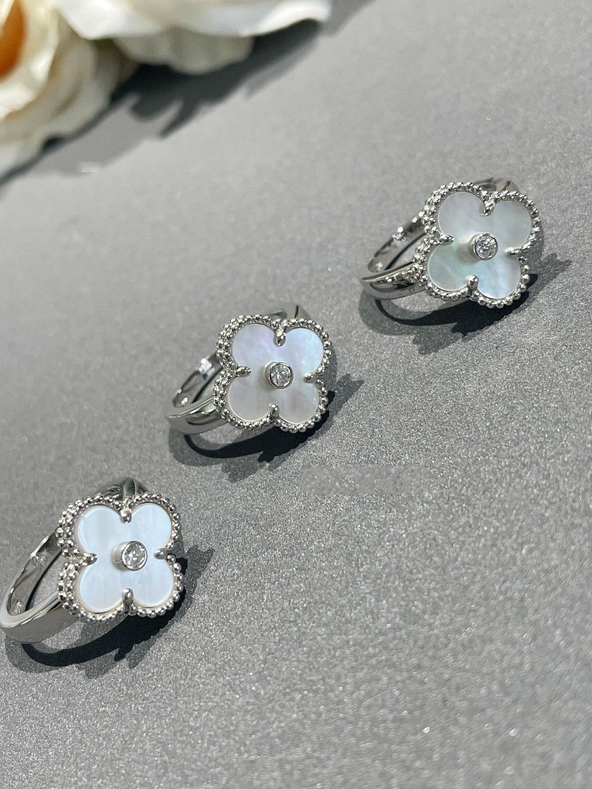 [Bling Jewelrys] KLEEBATT RING SILBER PERLMUTT DIAMANT