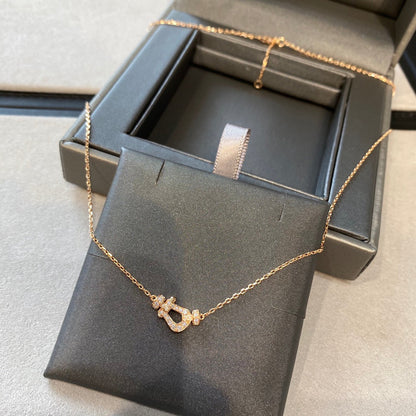 {
"Bling Jewelrys ": "ブリング・ジュエリー",
"FORCE 10 DIAMOND PINK GOLD NECKLACE MINI MODEL": "フォース10 ダイヤモンド ピンクゴールド ネックレス ミニモデル"
}