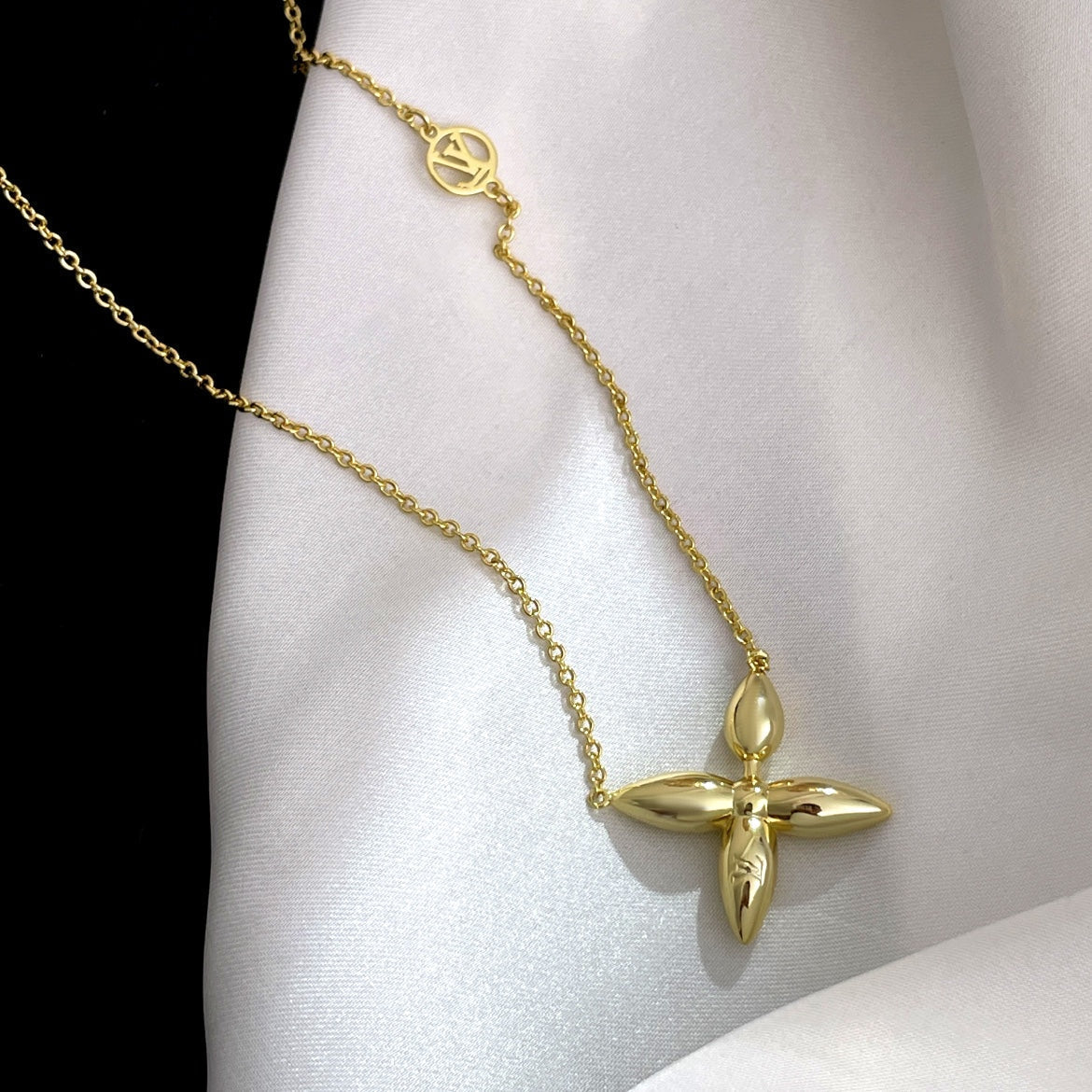 [Bling Jewelrys ]LOUISETTE GOLD NECKLACE