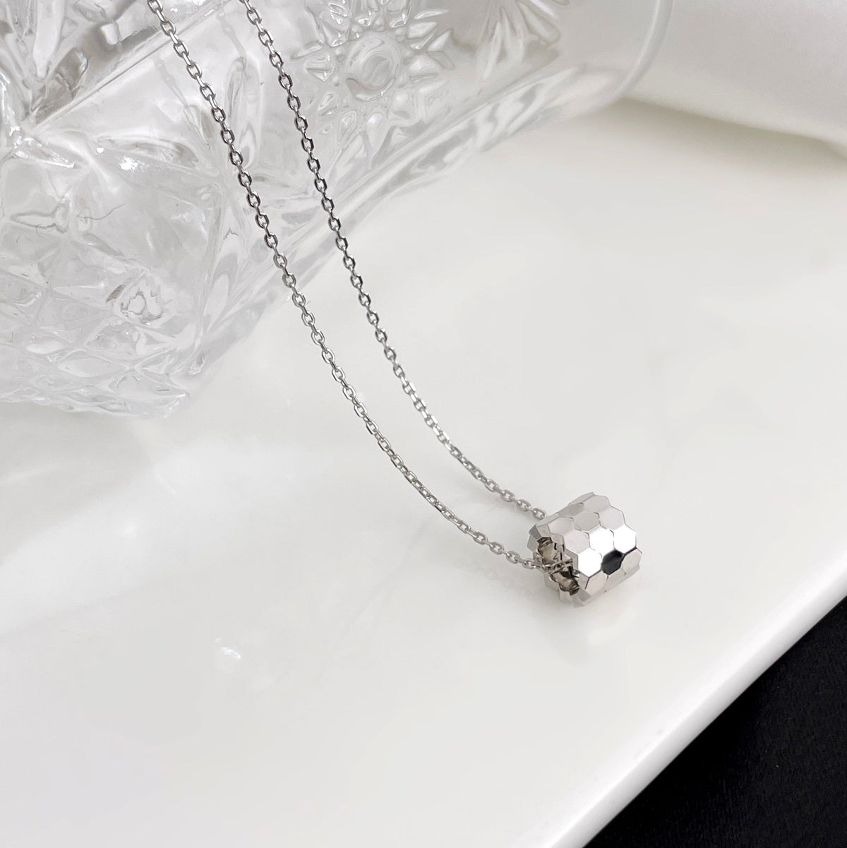 [Bling Jewelrys ]BEE MINI NECKLACE
