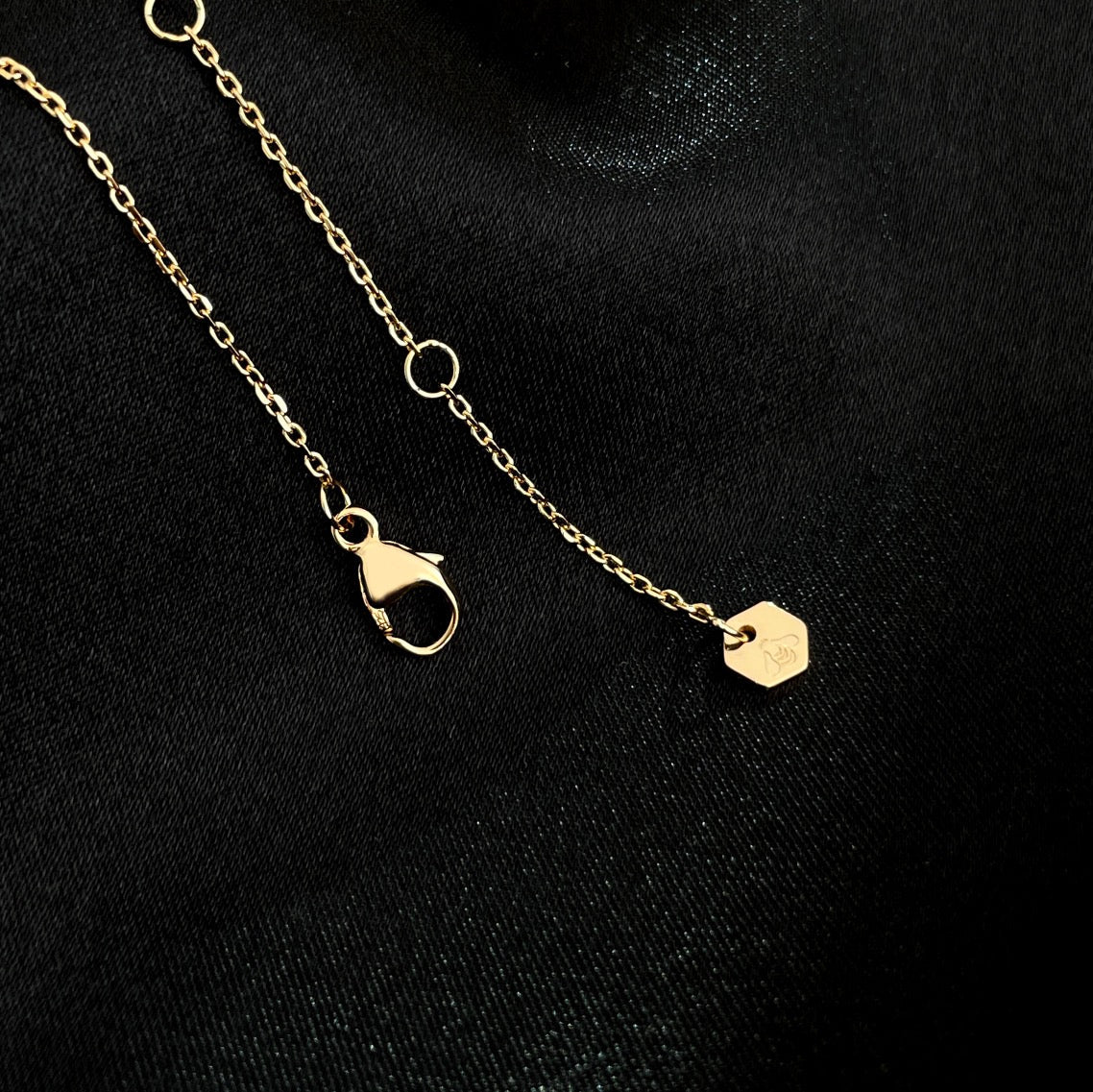 [Bling Jewelrys ]BEE MINI NECKLACE
