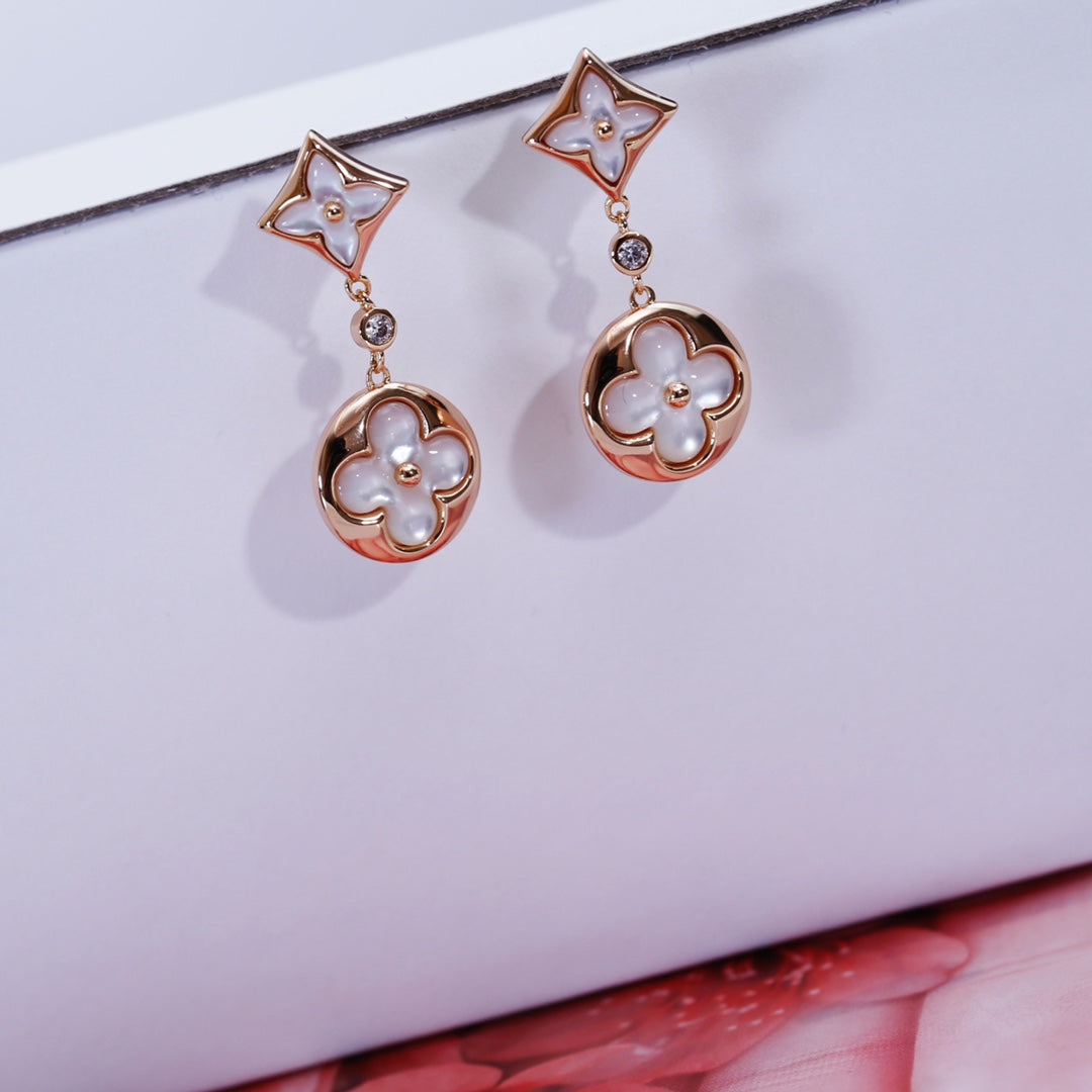 {
  "[Bling Jewelrys ]STAR AND SUN PINK GOLD MOP DROP EARRINGS": "【Bling Jewelry】スター＆サン ピンクゴールド マザーオブパール ドロップピアス"
}