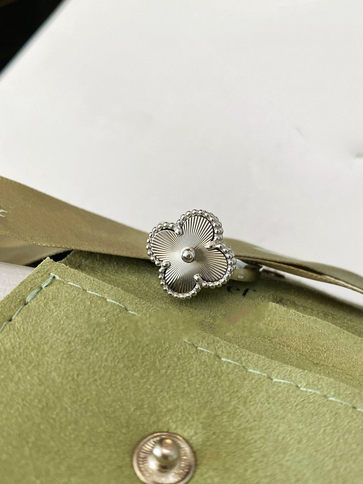 [Bling Jewelrys ]クローバーシルバーリング