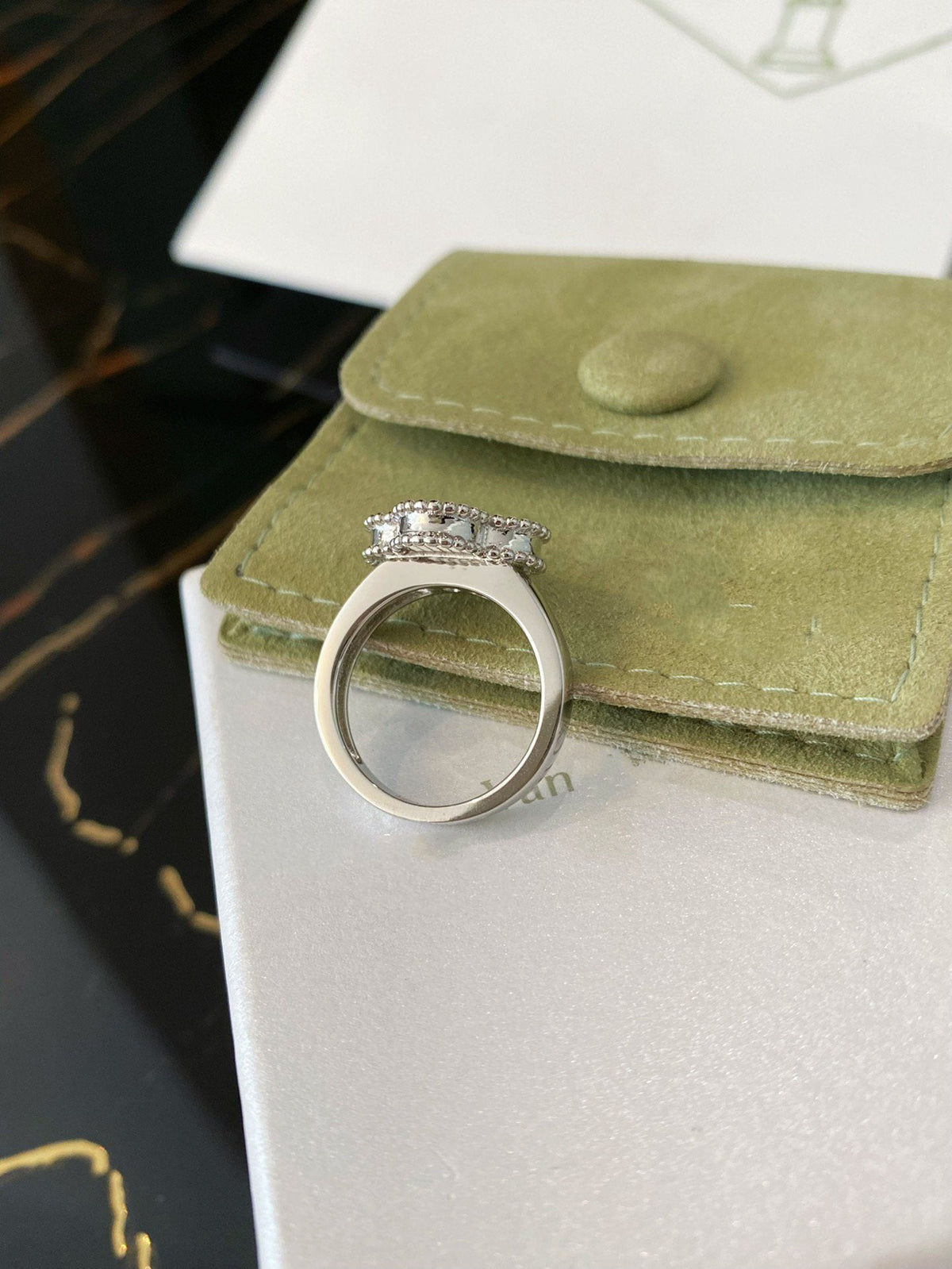 [Bling Jewelrys ]クローバーシルバーリング