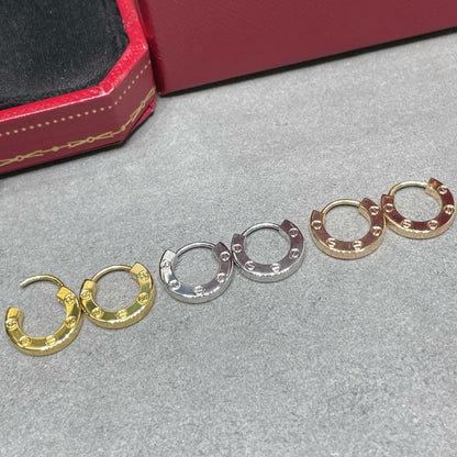 {
"Bling Jewelrys ": "ブリングジュエリー",
"LOVE MINI EARRINGS": "ラブ・ミニ・イヤリング"
}