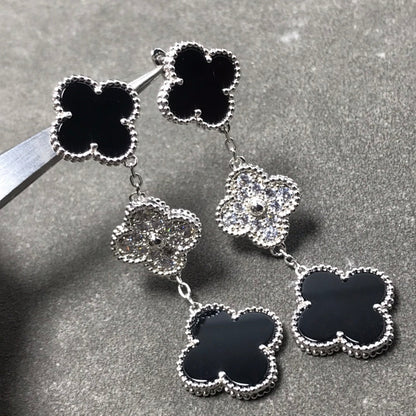 {
  "[Bling Jewelrys ]CLOVER 3 MOTIF DIAMOND ONYX SILVER EARRINGS": "[Bling Jewelry] クローバー 3モチーフ ダイヤモンド オニキス シルバーピアス"
}