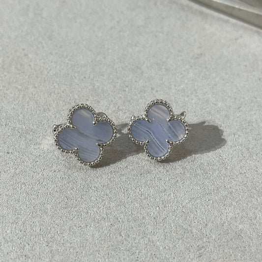[Bling Jewelrys ]CLOVER CHALCEDONY SILVER STUD EARRINGS