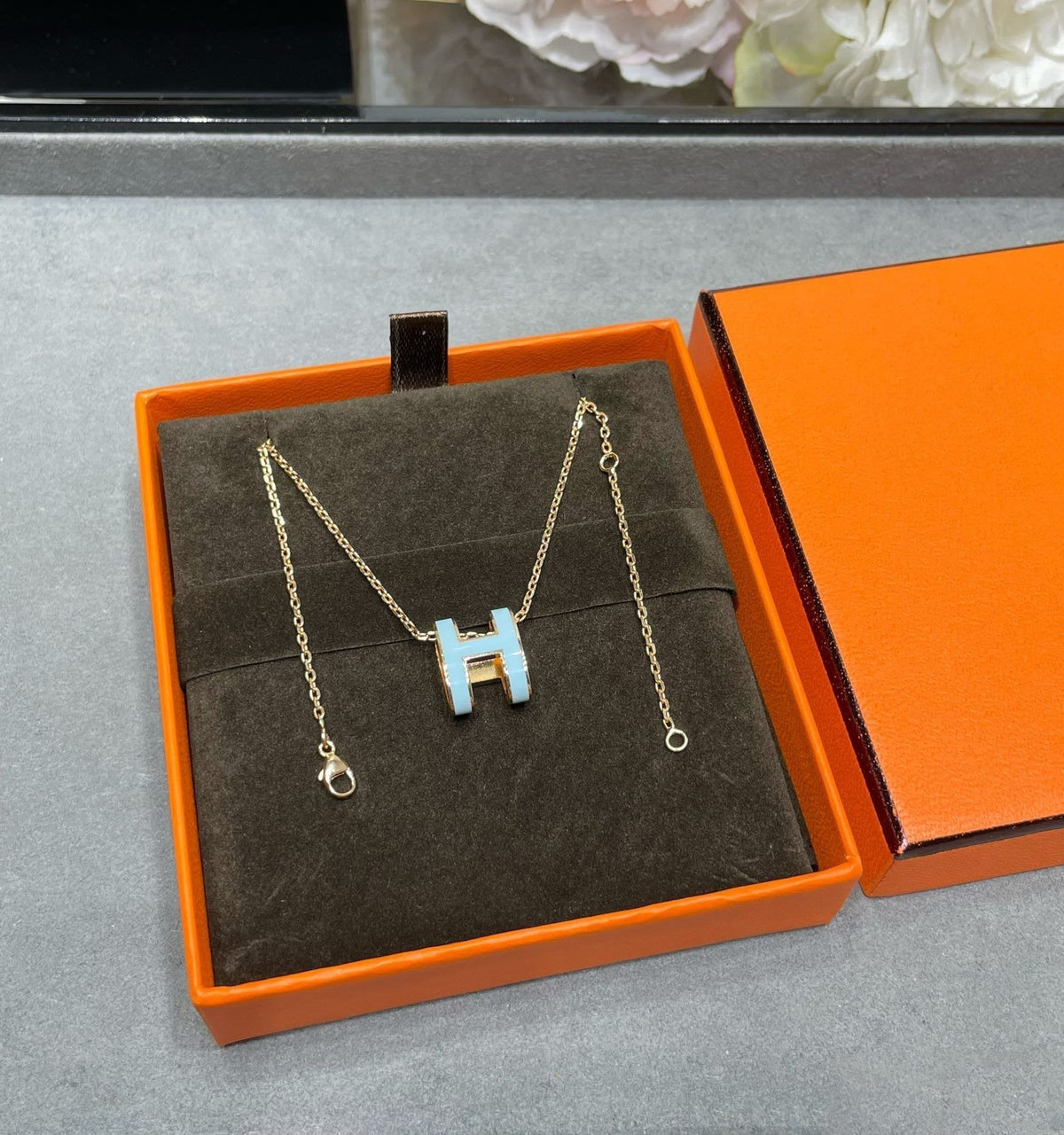 [Bling Jewelrys ]POP H SKY BLUE NECKLACE