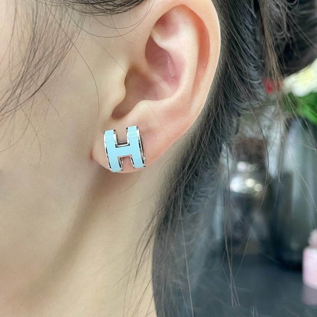 [Bling Jewelrys ]POP H SKY BLUE STUD EARRINGS