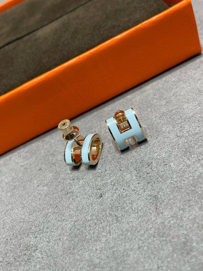 [Bling Jewelrys ]POP H SKY BLUE STUD EARRINGS