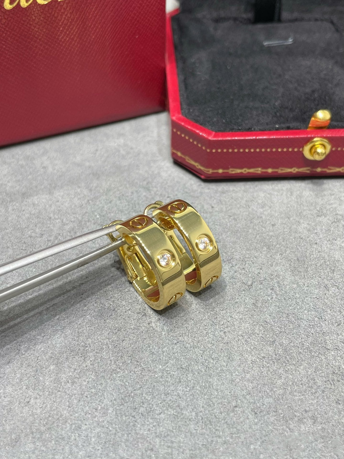 [Bling Jewelrys ]LOVE 5.5MM 1 DIAMOND EARRINGS