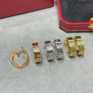 {
  "Bling Jewelrys": "Bling Jewelry",
  "LOVE 5.5MM EARRINGS": "LOVE 5,5-MM-OHRRINGE"
}