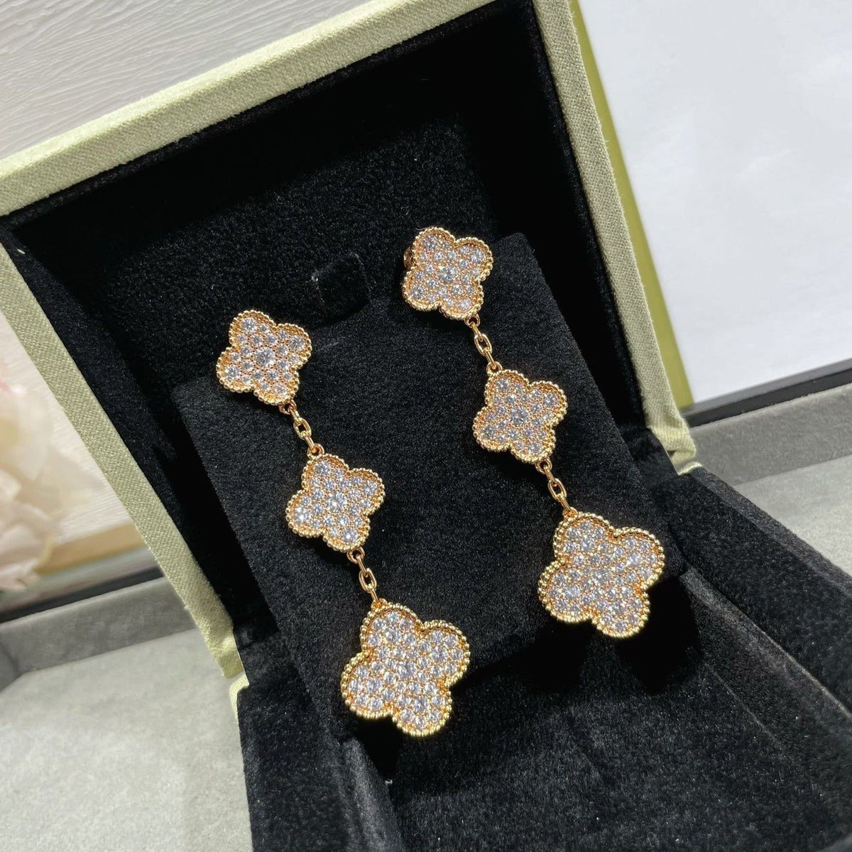 [Bling Jewelrys ]CLOVER 3 MOTIFS DIAMOND PAVED ROSE GOLD EARRINGS