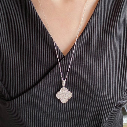 {
"Bling Jewelrys ": "Bling Jewelry ",
"CLOVER 25MM LARGE PEDANT DIAMOND PAVED LONG NECKLACE": "K LEEBLATT 25MM GROSSER ANHÄNGER MIT DIAMANT-PAVÉ LANGE HALSKETTE"
}