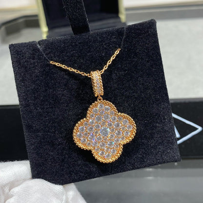{
"Bling Jewelrys ": "Bling Jewelry ",
"CLOVER 25MM LARGE PEDANT DIAMOND PAVED LONG NECKLACE": "K LEEBLATT 25MM GROSSER ANHÄNGER MIT DIAMANT-PAVÉ LANGE HALSKETTE"
}