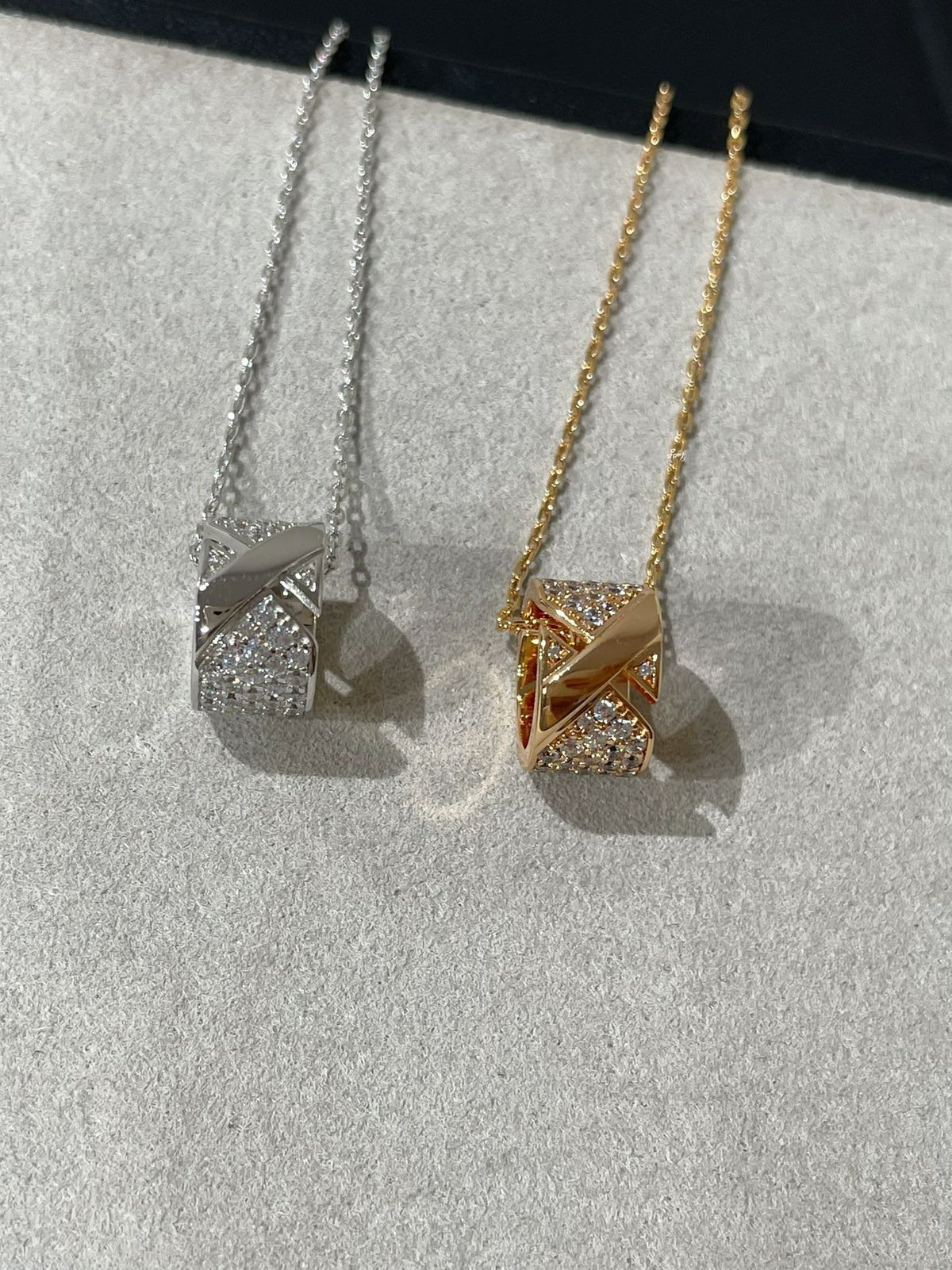 [Bling Jewelrys ]LIENS EVIDENCE DIAMOND PAVED NECKLACE