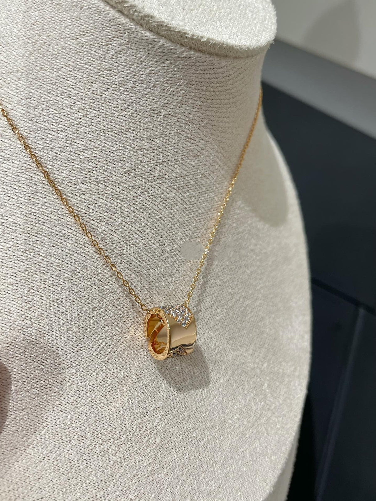 [Bling Jewelrys ]LIENS EVIDENCE DIAMOND PAVED NECKLACE