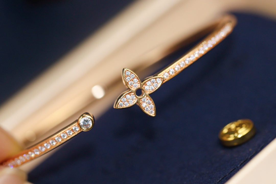 [Bling Jewelrys ]IDYLLE PINK GOLD OPEN BRACELET DIAMOND PAVED