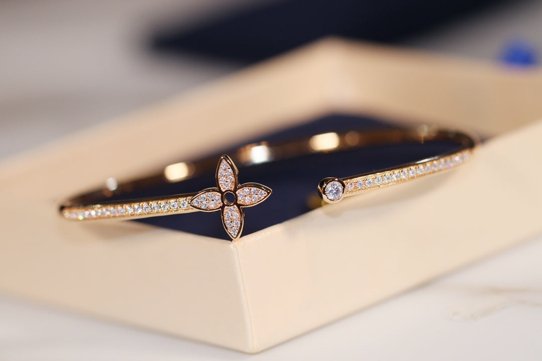 [Bling Jewelrys ]IDYLLE GOLD OPEN BRACELET DIAMOND PAVED