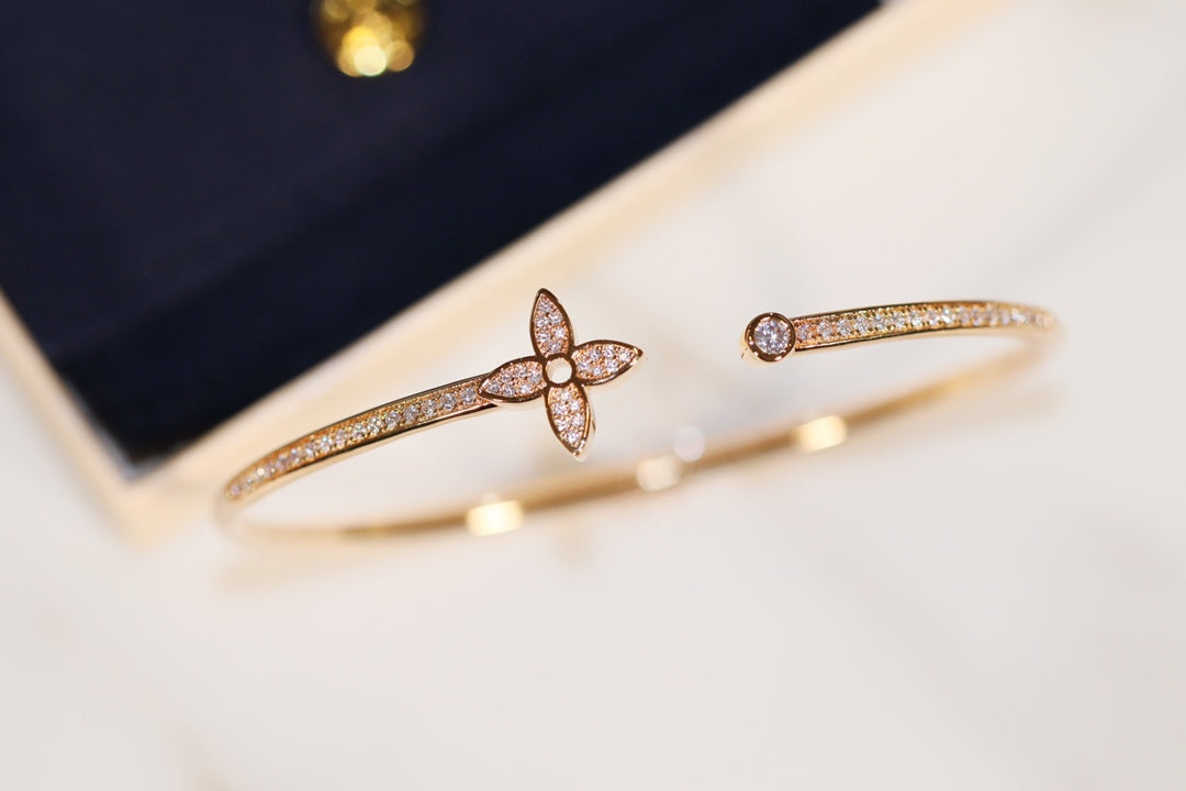 [Bling Jewelrys ]IDYLLE GOLD OPEN BRACELET DIAMOND PAVED