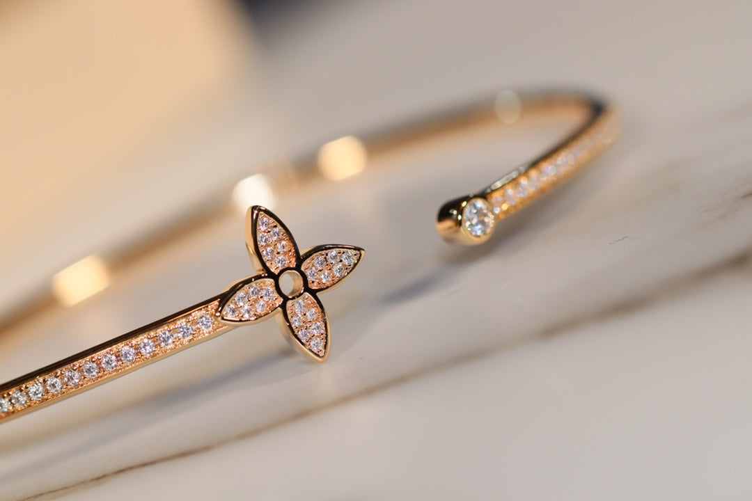 [Bling Jewelrys ]IDYLLE GOLD OPEN BRACELET DIAMOND PAVED