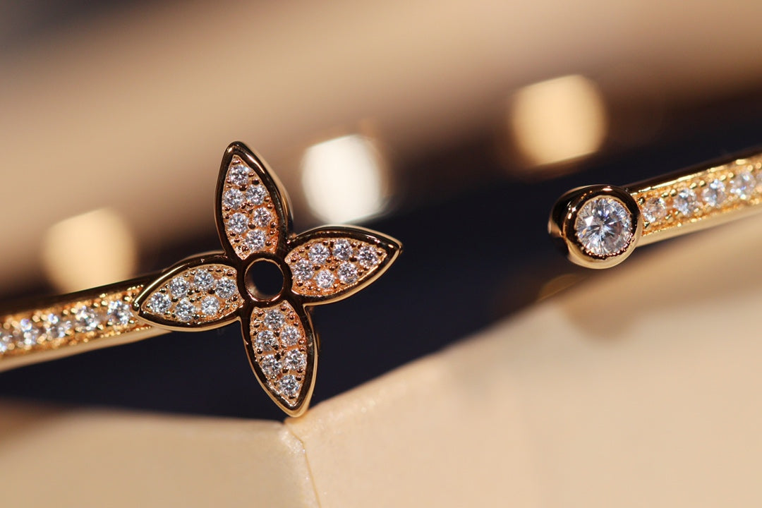 [Bling Jewelrys ]IDYLLE GOLD OPEN BRACELET DIAMOND PAVED