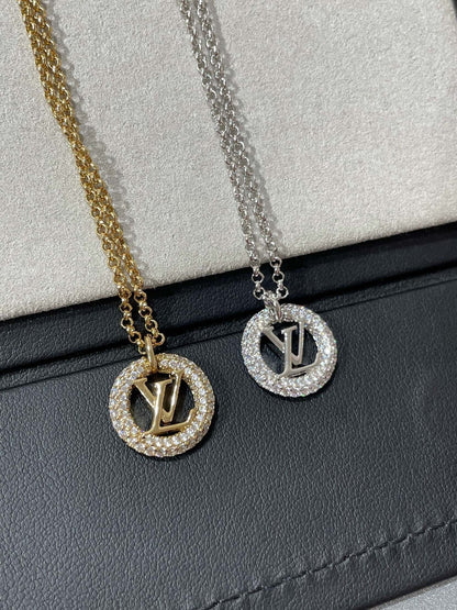 {
  "Bling Jewelrys ": "Bling Jewelrys ",
  "BY NIGHT DIAMOND PAVED NECKLACE": "MIT DIAMANTEN BESETZTE BY NIGHT HALSKETTE"
}