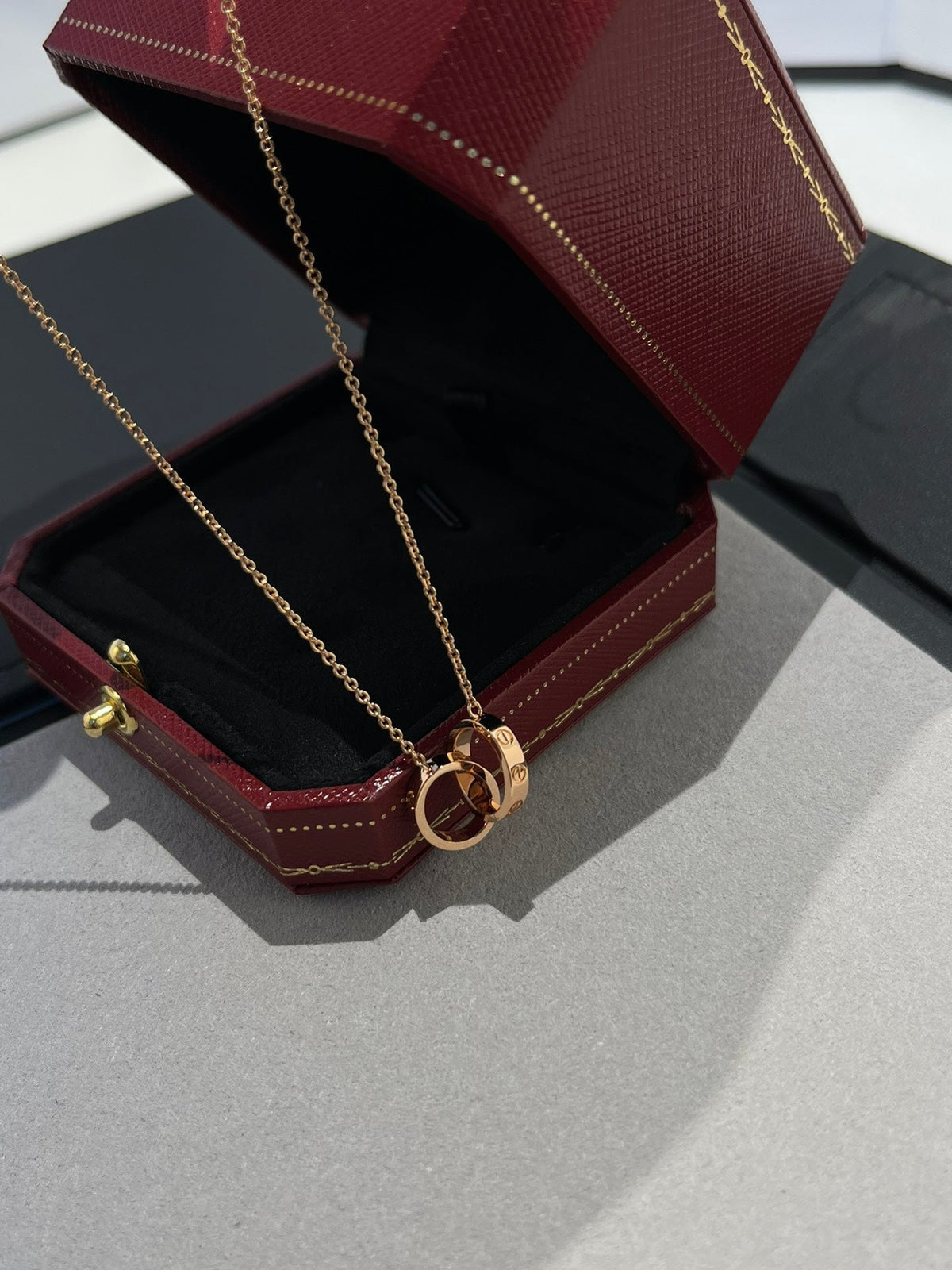 {
  "[Bling Jewelrys ]LOVE NECKLACE DOUBLE RING PINK GOLD": "【Bling Jewelrys】LOVE ネックレス ダブルリング ピンクゴールド"
}