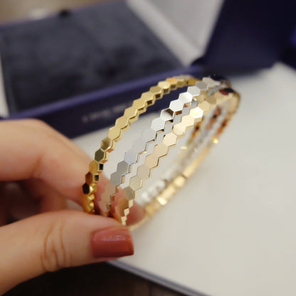 [Bling Jewelrys ]ビー・ラブ・ブレスレット