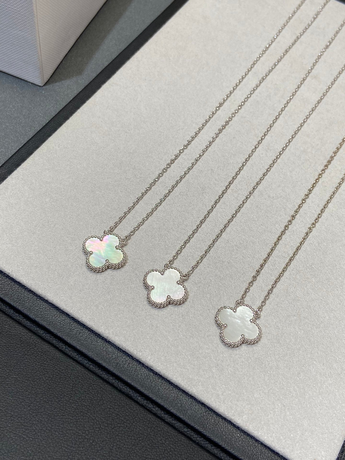 [Bling Jewelrys] KLEEBATT MITTEL SILBER WEISSES PERLMUTT HALSKETTE