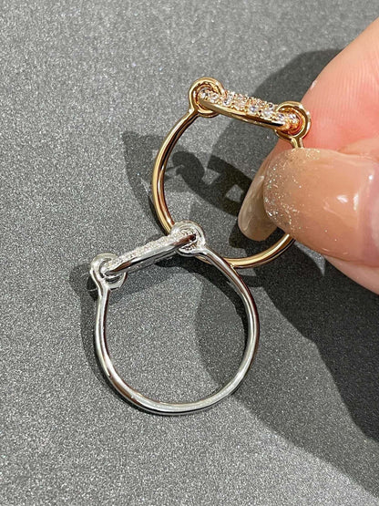 {
"Bling Jewelrys": "Bling Jewelry",
"RONDE SMALL DIAMOND RING": "ロンデ スモール ダイヤモンド リング"
}