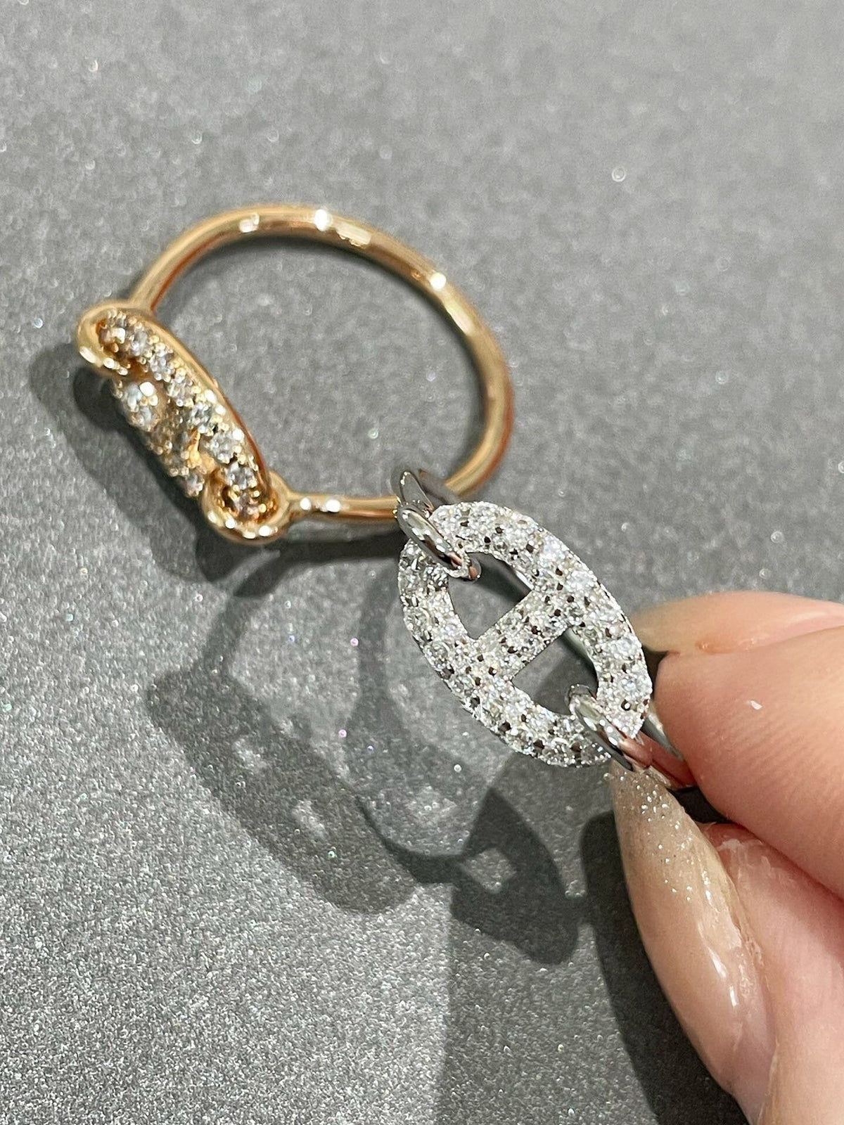 {
"Bling Jewelrys": "Bling Jewelry",
"RONDE SMALL DIAMOND RING": "ロンデ スモール ダイヤモンド リング"
}
