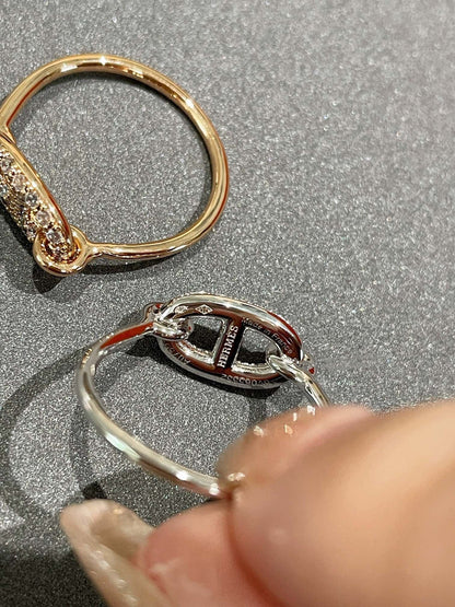 {
"Bling Jewelrys": "Bling Jewelry",
"RONDE SMALL DIAMOND RING": "ロンデ スモール ダイヤモンド リング"
}