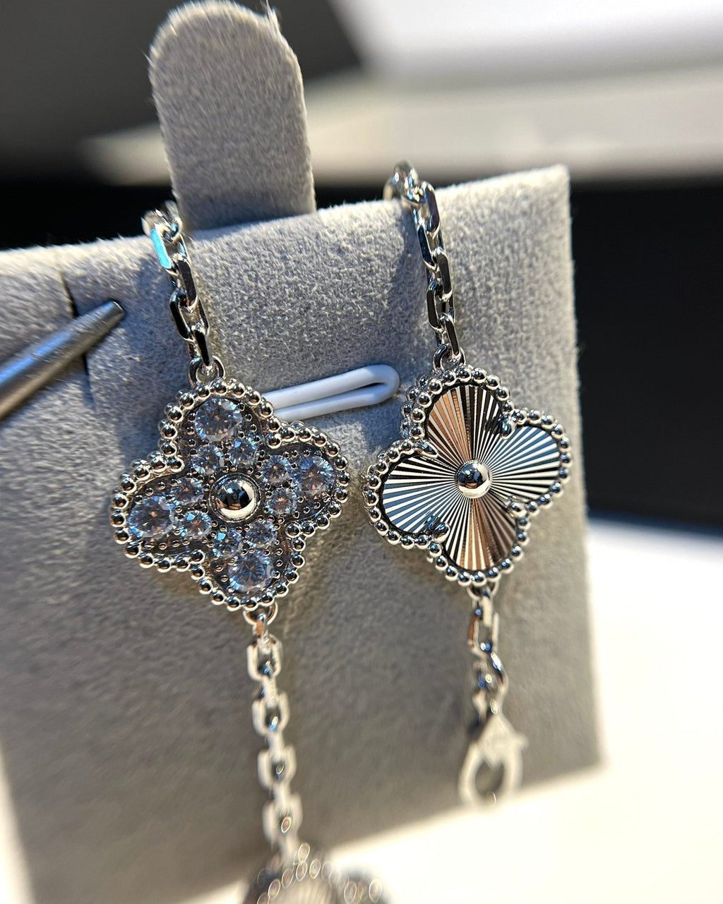 [Bling Jewelrys ] CLOVER 5 MOTIF LASER BRACELET COLLECTION