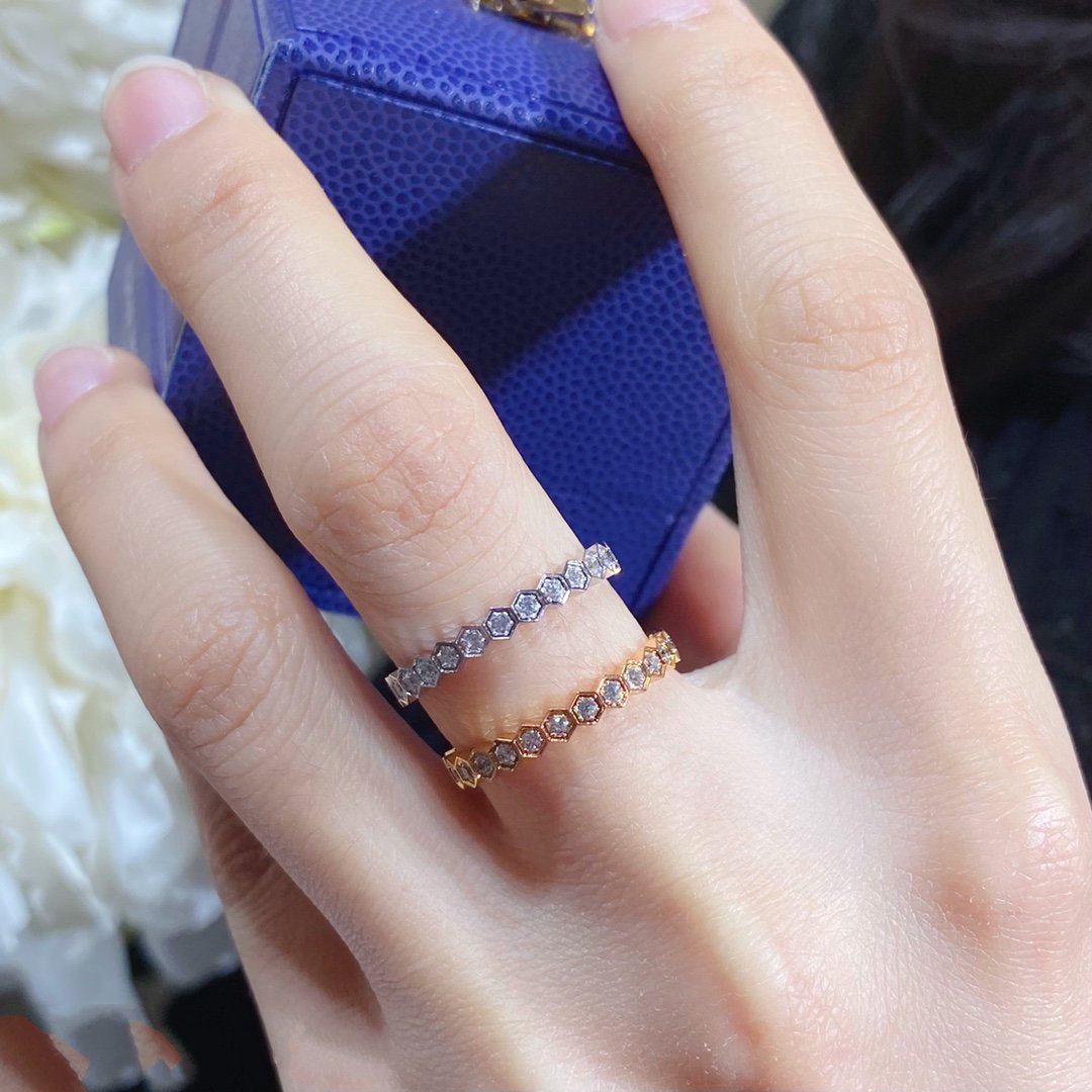 [Bling Jewelrys ]BEE LOVE DIAMOND PAVED SMALL RING