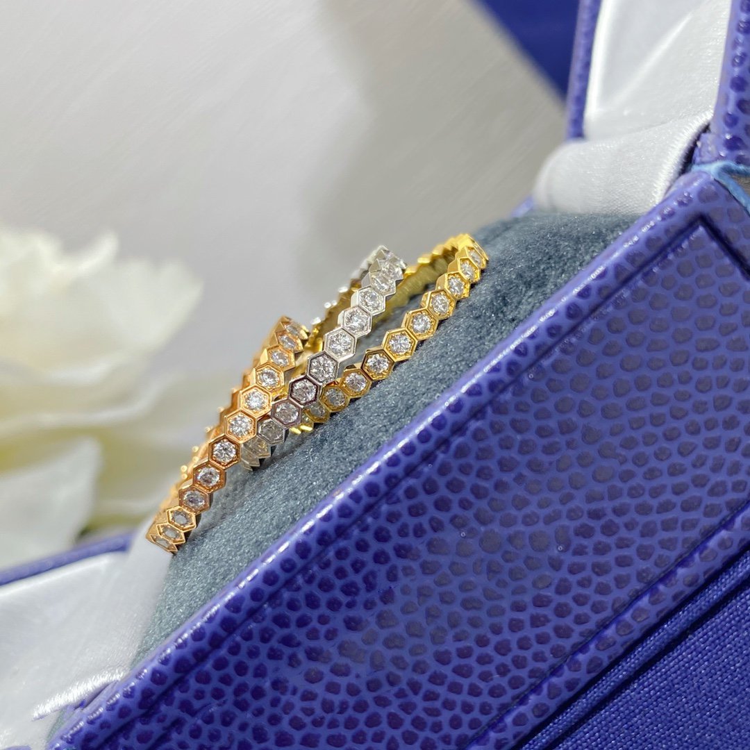 [Bling Jewelrys ]BEE LOVE DIAMOND PAVED SMALL RING