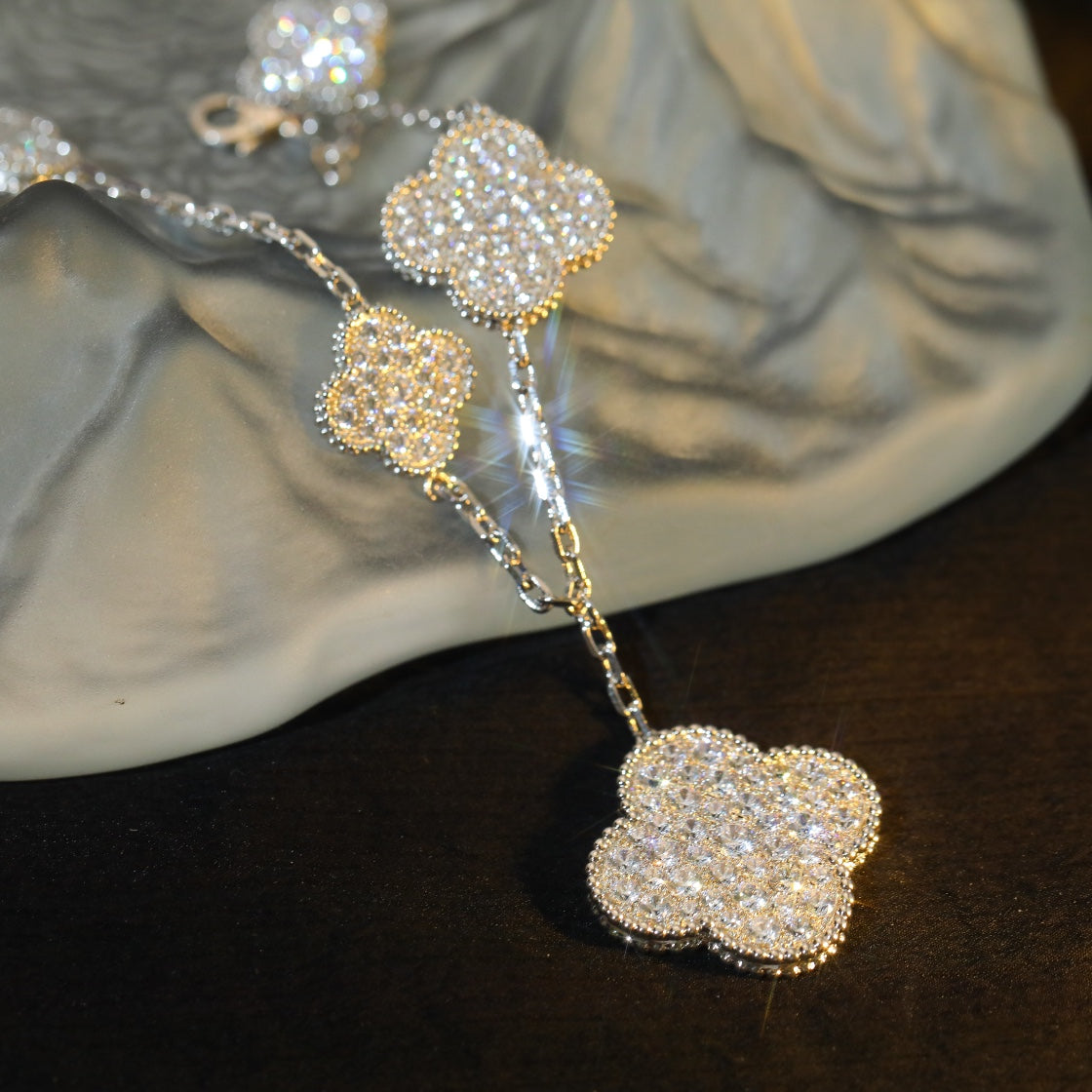 [Bling Jewelrys ]CLOVER BRACELET 5 MOTIF SILVER DIAMOND PAVED