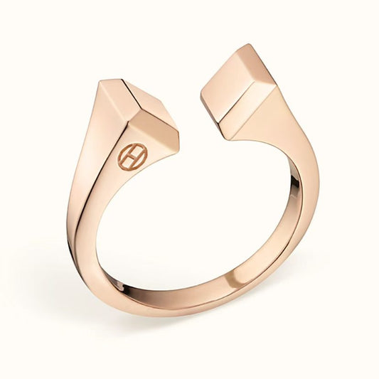 [Bling Jewelrys]THE CONE RIVET RING IS OPEN AND ONE SIZE FITS ALL