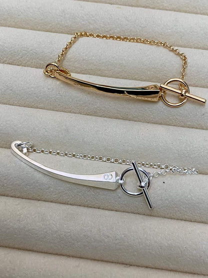 {
"Bling Jewelrys": "ブリングジュエリー",
"CLOU DE FORGE BRACELET WITH SQUARE CONE STUDS": "スクエアコーンスタッズ付き クルー・ド・フォルジュ ブレスレット"
}