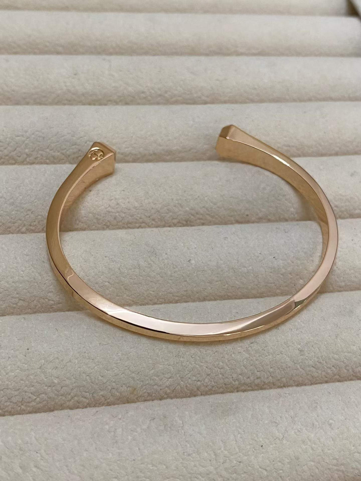 [Bling Jewelrys]CLOU DE FORGE SQUARE CONE STUDS OPEN CUFF ONE SIZE