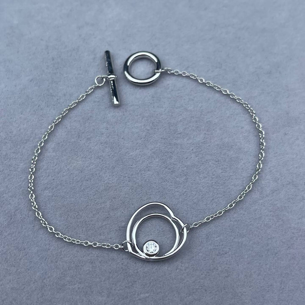 [Bling Jewelry] ホローハート シングルダイヤモンド ブレスレット