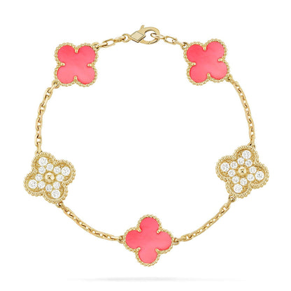 {
  "Bling Jewelrys": "ブリングジュエリー",
  "CLOVER 5 MOTIFS": "クローバー 5モチーフ",
  "PINK MOP BRACELET COLLECTION": "ピンクMOPブレスレットコレクション"
}